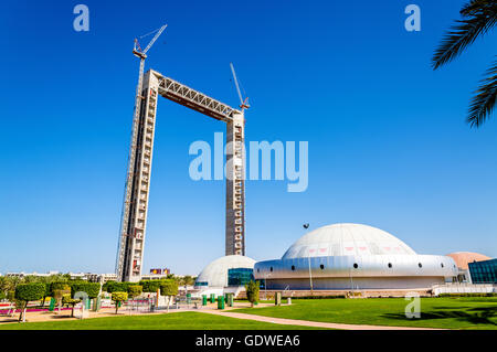 Dubai-Frame im Bau von Zabeel Park gesehen Stockfoto