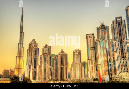 Wolkenkratzer in Business Bay Viertel von Dubai, Vereinigte Arabische Emirate Stockfoto