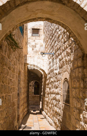 Israel Jerusalem Stadt Judenviertel typischen schmalen Gasse Gasse Weg Bogen Bögen Stockfoto