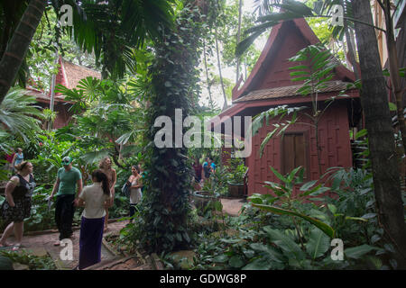 das Jim Thompson Haus mit Garten in der Nähe des Siam Square in der Stadt von Bangkok in Thailand in Südostasien. Stockfoto