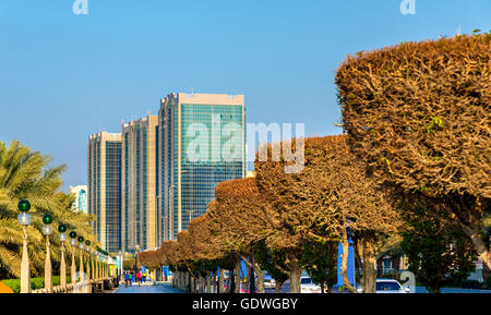 Ansicht der Corniche Road in Abu Dhabi, Vereinigte Arabische Emirate Stockfoto
