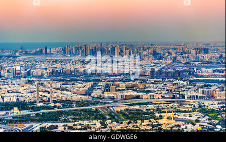 Ansicht von Bur Dubai, der Creek, Deira und Sharjah - die Emirate Stockfoto