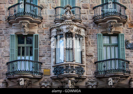 Detail der Casa Calvet von Antoni Gaudí in Barcelona, Katalonien, Spanien Stockfoto