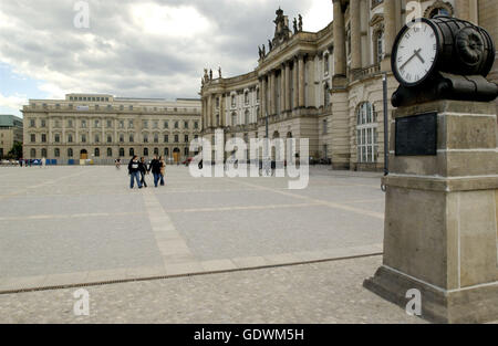 Bebelplatz - Alte Bibliothek Stockfoto