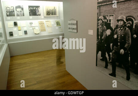 "Die Ausstellung"Home und Exil ''" Stockfoto