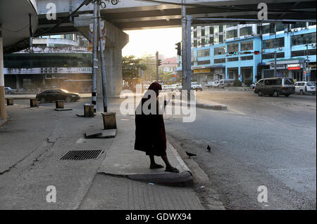 Einsamer Mönch Stockfoto
