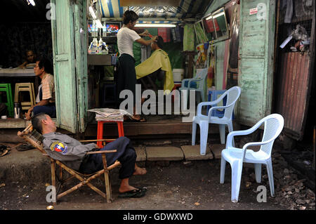 Kleinen Friseurladen Stockfoto