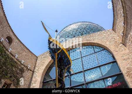 FIGUERAS, Spanien - 25. Juni 2016: Details vom Dali Museum, am 25. Juni 2016 in Figueres, Katalonien, Spanien. Stockfoto