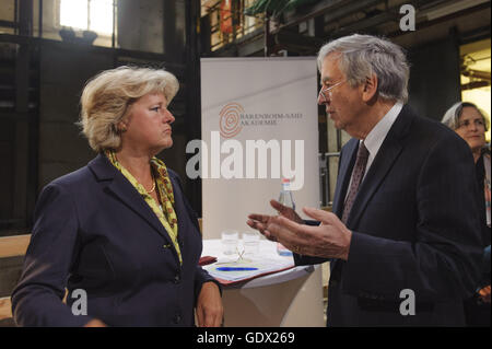 Prof. Monika Gruetters und Prof. Dr. Michael Naumann in Berlin, Deutschland, 2014 Stockfoto