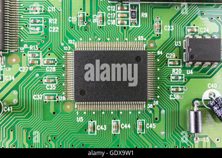 Elektronische Schaltung-Chip auf Platine Stockfoto