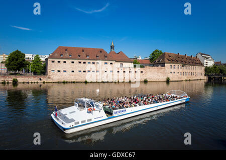 Tour Boot und der Commanderie Saint-Jean, der Heimat der ENA, Nationale Schule für Verwaltung, Straßburg, Elsass, Frankreich, Europa Stockfoto