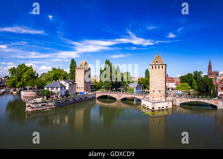 Straßburg Skyline, Ponts Couverts Brücke, überdachten Brücken, Ill, Wachtürmen, Kathedrale, La Petite France, Alsace, Frankreich, Europa, Stockfoto