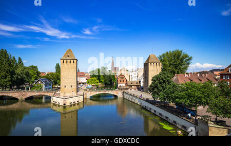 Straßburg Skyline, Ponts Couverts Brücke, überdachten Brücken, Ill, Wachtürmen, Kathedrale, La Petite France, Alsace, Frankreich, Europa, Stockfoto