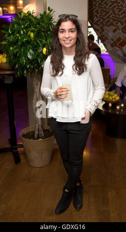 Jamie Chadwick besucht die offizielle Eröffnung des Limonbello von Nancy Dell'Olio in The Club at the Ivy, London. Stockfoto