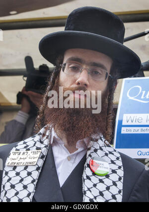 Al-Quds-Demonstration in Berlin, Deutschland, 2014 Stockfoto