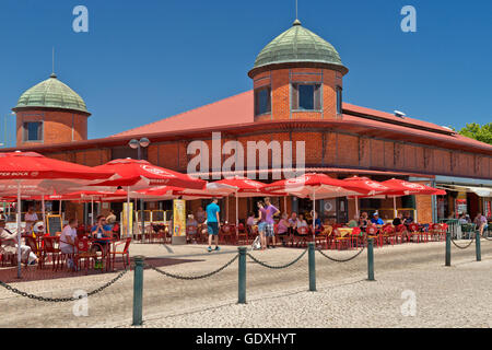 Portugal, Algarve, Olhao Markt Gebäude am Hafen Stockfoto