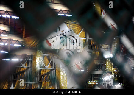 MYANMAR. Yangon. 2014. Chaukhtatgyi Pagode Stockfoto