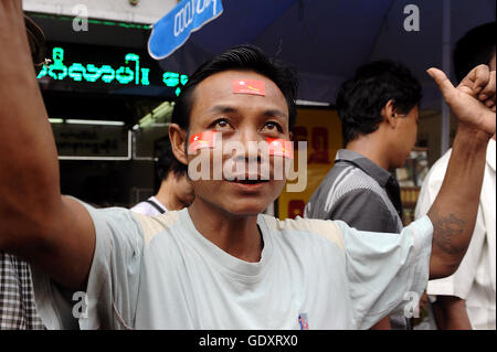 MYANMAR. Yangon. 2015. NLD-Partei-Kampagne Stockfoto