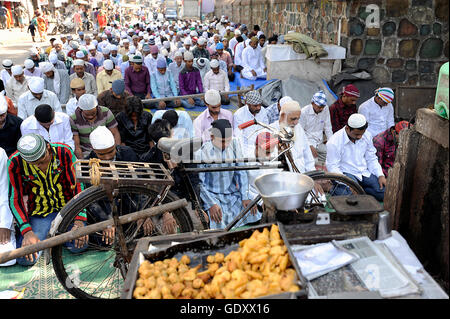 Indien. Mumbai. 2011. Freitagsgebet Stockfoto