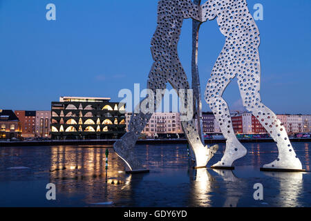 Molecule Man und Labels Berlin 2 Modezentrum in Berlin im winter Stockfoto