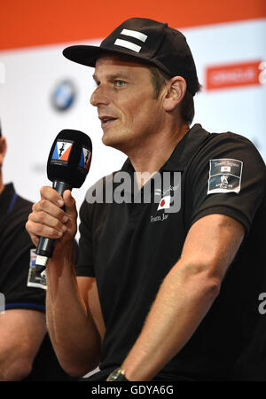 Softbank-Team Japan CEO und Skipper Dean Barker während einer Pressekonferenz am ersten Tag der America Cup Portsmouth Veranstaltung. Stockfoto