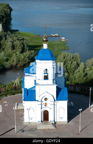 Vinnovka, Russland - 25. Juni 2016. Blick auf Kirche von der Kasaner Ikone der Gottesmutter in Svyato-Bogorodicky-Kloster Stockfoto