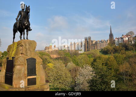 Das Royal Scots Greys Monument am Princes Street Gardens, Edinburgh Stockfoto