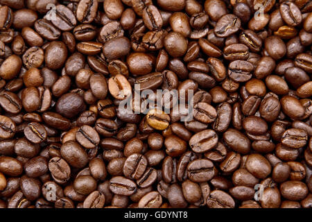 Nahaufnahme von gerösteten Kaffeebohnen Stockfoto