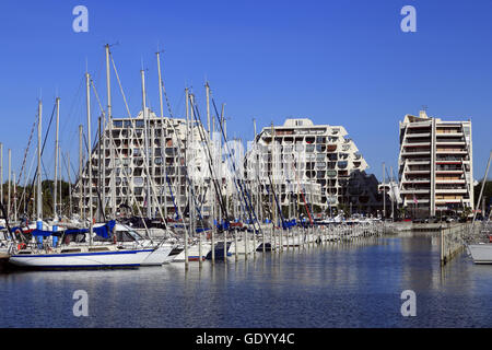 Hafen von La Grande Motte in Languedoc-Roussillon, Hérault, Frankreich Stockfoto