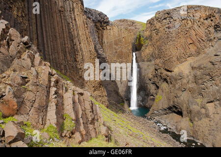 Geographie/Reisen, Island, Hallormstadur, Wasserfall Litlanesfoss, Additional-Rights - Clearance-Info - Not-Available Stockfoto