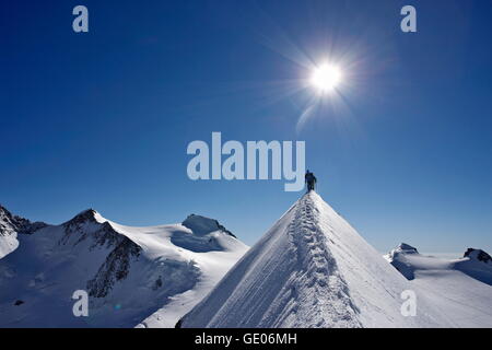 Geographie/Reisen, Schweiz, auf dem Kamm des Liskamm (4527 m), Zermatt, Wallis, Additional-Rights - Clearance-Info - Not-Available Stockfoto