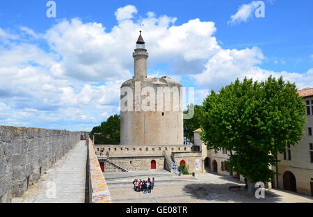 Geographie/reisen, Frankreich, Languedoc-Rossillon, Aigues-Mortes, Tour de Constance (Deutsch: Turm der Stabilität), Wehrturm, Erbaut: 1242 - 1254 unter Ludwig IX, an der ehemaligen Garnison der Tour Matafere, Additional-Rights - Clearance-Info - Not-Available Stockfoto