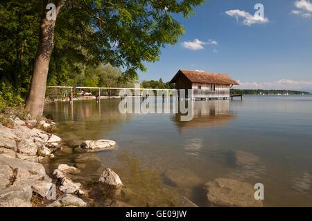 Geographie/Reisen, Deutschland, Bayern, Ammersee (Ammersee), Stegen, Bootshaus, Additional-Rights - Clearance-Info - Not-Available Stockfoto