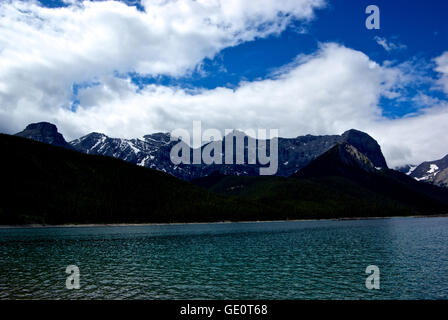 Upper Kananaskis Lake Rocky Mountains Alberta Kanada Mountain Vista Provinzpark Stockfoto