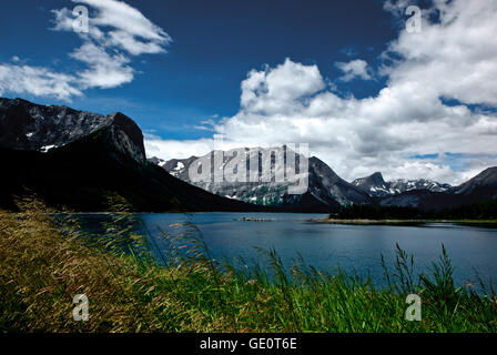 Upper Kananaskis Lake Rocky Mountains Alberta Kanada Mountain Vista Provinzpark Stockfoto