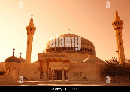 die König-Abdullah-Moschee in der Stadt Amman in Jordanien im Nahen Osten. Stockfoto