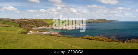 Polridmouth-Bucht und die Küste, Blick nach Osten von Gribbin Head, Polperro Heritage Coast, Fowey, Cornwall, England, Vereinigtes Königreich Stockfoto