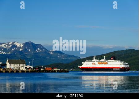 Geographie/Reisen, Norwegen, Finsness, MS Nordlys im Hafen von Finsness, Additional-Rights - Clearance-Info - Not-Available Stockfoto