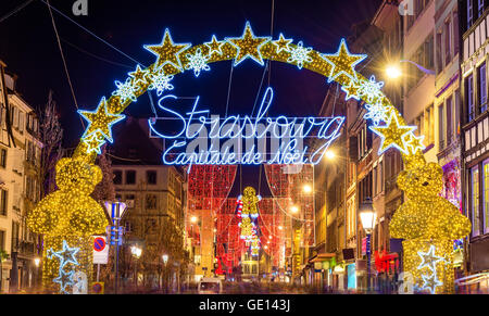 Eingang in die Innenstadt von Straßburg auf Weihnachten Stockfoto