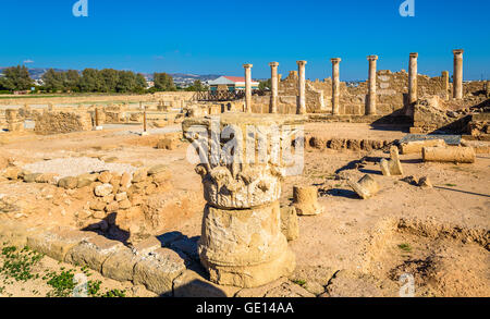 Römische Säulen in Paphos Archaeological Park - Zypern Stockfoto