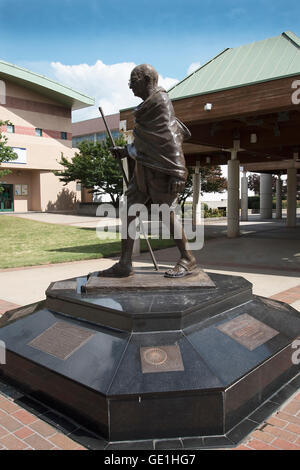 Statue von Gandhi an der Gedenkstätte für Martin Luther King Jr. in Atlanta im Bundesstaat Georgia Stockfoto