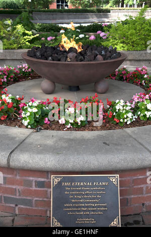 Die ewige Flamme an der Gedenkstätte für Martin Luther King Jr. in Atlanta Georgia Stockfoto