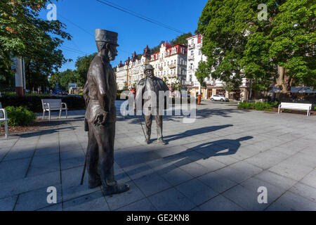Statuen von Edward VII., der britische König und Kaiser Franz Joseph I., Österreichischer Kaiser, Marianske Lazne (Marienbad), ein Kurort, Tschechische Republik Stockfoto