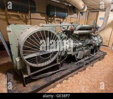 Diesel-Generator sowjetische Atomwaffen eingelagert. Stockfoto