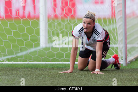 Paderborn, Deutschland. 22. Juli 2016. Deutschlands Alexandra Popp während der internationalen Frauen Fußballspiel zwischen Deutschland und Ghana in Paderborn, Deutschland, 22. Juli 2016. Foto: GUIDO KIRCHNER/Dpa/Alamy Live News Stockfoto