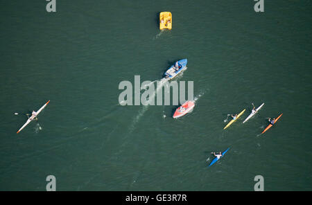 Hannover, Deutschland. 18. Juli 2016. Kanus und Tretboote am Maschsee in Hannover, Deutschland, 18. Juli 2016. Foto: Julian Stratenschulte/Dpa/Alamy Live News Stockfoto