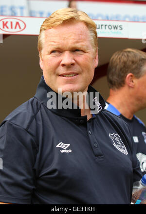 Oakwell, Barnsley, UK. 23. Juli 2016. Vorsaison-freundlich. Barnsley gegen Everton. Evertons neuen Trainer Ronald Koeman Credit: Action Plus Sport/Alamy Live News Stockfoto