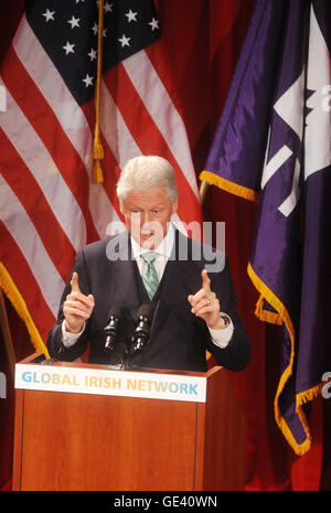 Ehemaliger US-Präsident Bill Clinton spricht bei Invest in Irland Forum an der New York University. 9. Februar 2012. © mpi01/MediaPunch Inc. Stockfoto