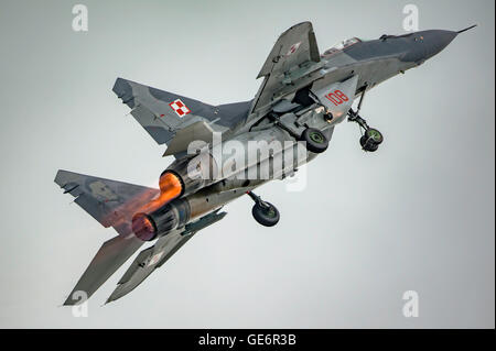 Mikoyan MiG-29A "Fulcrum" der polnischen Luftwaffe anzeigen bei The Royal International Air Tattoo RAF Fairford Stockfoto