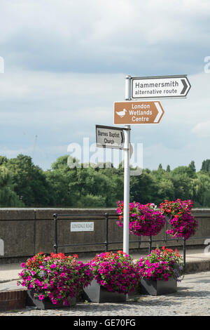 Am Flussufer in Barnes, London, SW13, UK Stockfoto